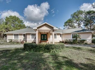 26153 Lawrence Ave, Zephyrhills, FL 33544