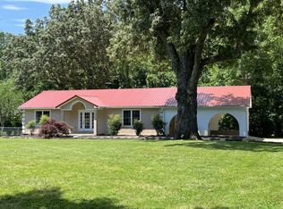 270 Hidden Acres Rd, Paris, TN 38242