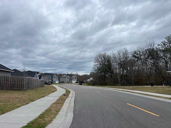 5th image of 166 Cherokee Oaks Xing