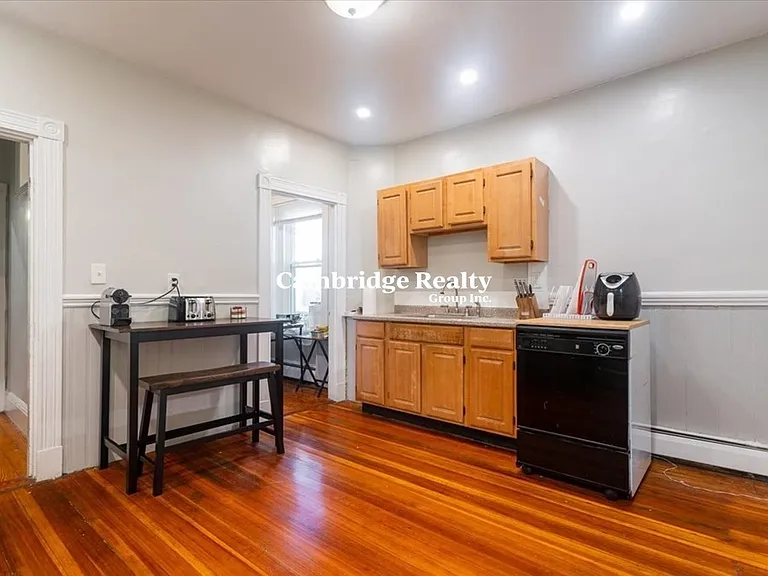 862 Huntington Ave #2T — Photo 2