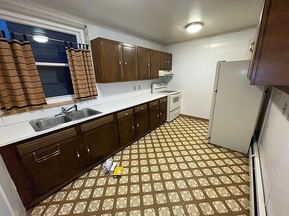 4th image of 46 S Nicholas St #1
