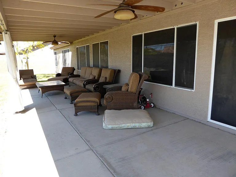 6810 S 15th Pl — Photo 33