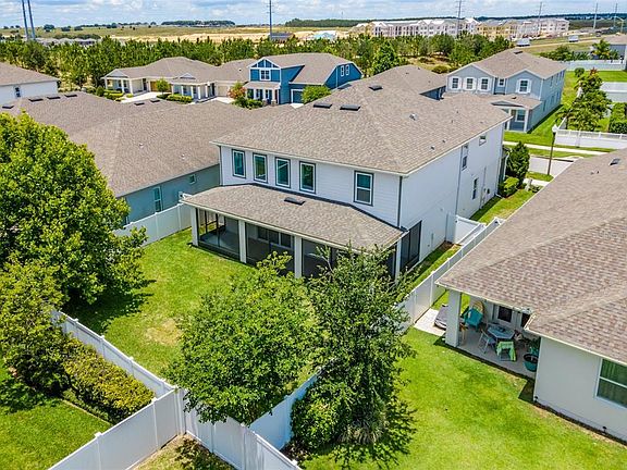 3rd image of 15372 SUGAR CITRUS DRIVE