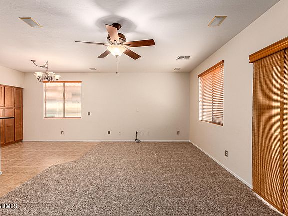 3rd image of 15269 W JACKSON Street