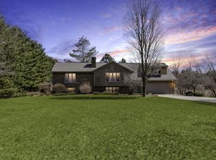 6116 Shoeman Rd, Haslett, MI 48840