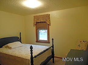 5th image of 4411 Cypress St
