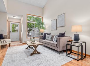 717 Grandview Way, Hudson, WI 54016