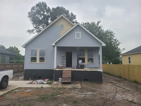 4108 Russell St, Houston, TX 77026