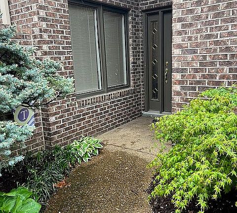 3rd image of 4246 Edgewood Ct