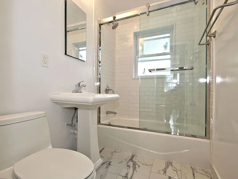 139 Waverly Ave #1 — Photo 5