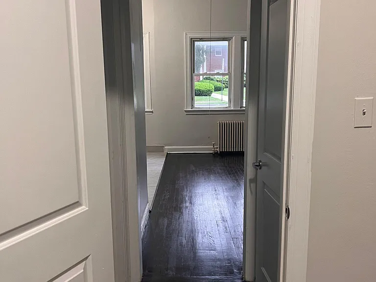 529 Park Ave #1 — Photo 3