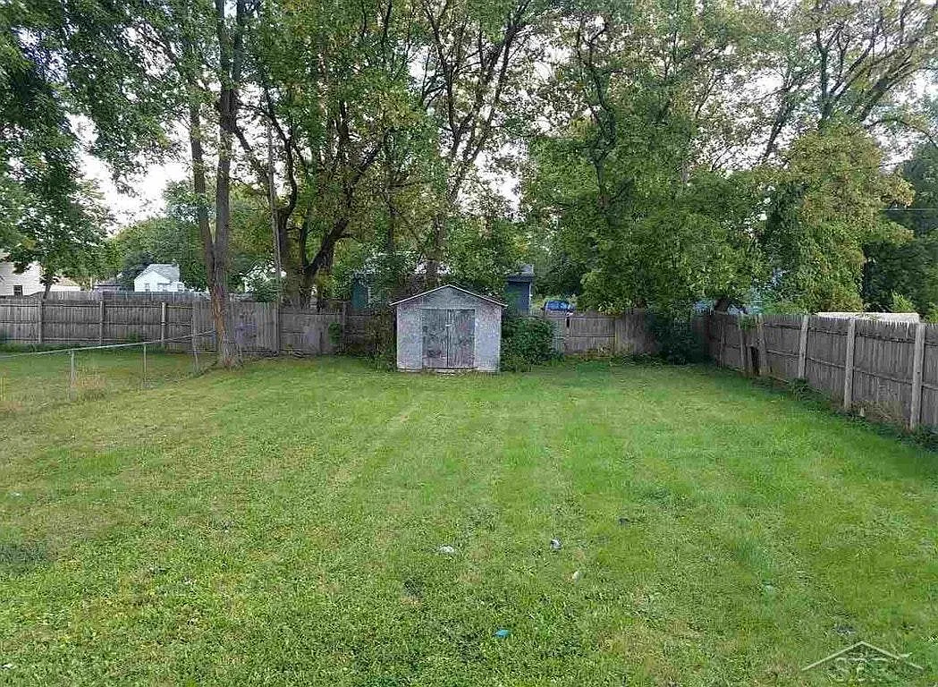 4 bed, 1250 sqft, $900 — Photo 2