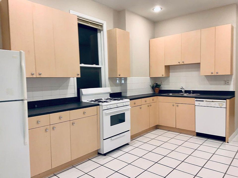 1st image of 2618 W Cortez St #1