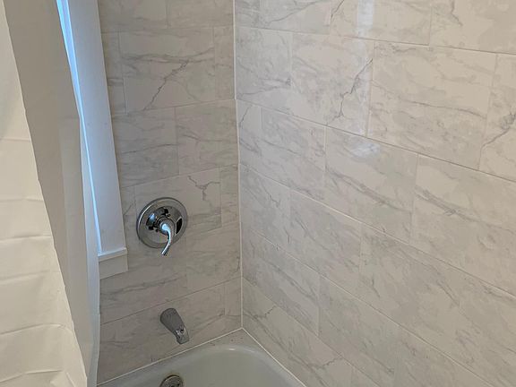 5th image of 92 Heussy Ave #1