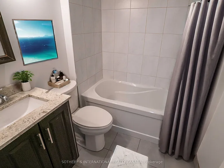 227 Beverley St #0 — Photo 12
