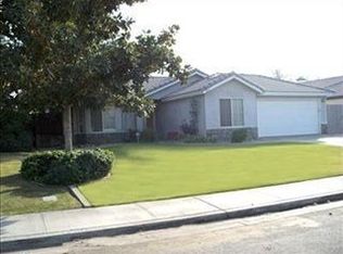 5715 Spring Blossom St, Bakersfield, CA 93313