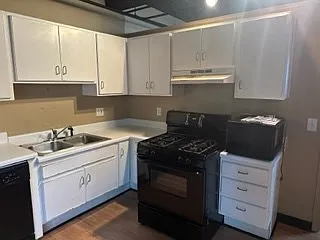 301 Bradley St #A104 — Photo 10
