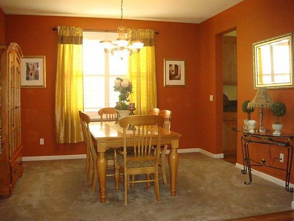 Formal dining room