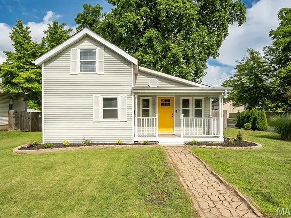 2200 N 5th St, Saint Charles, MO 63301