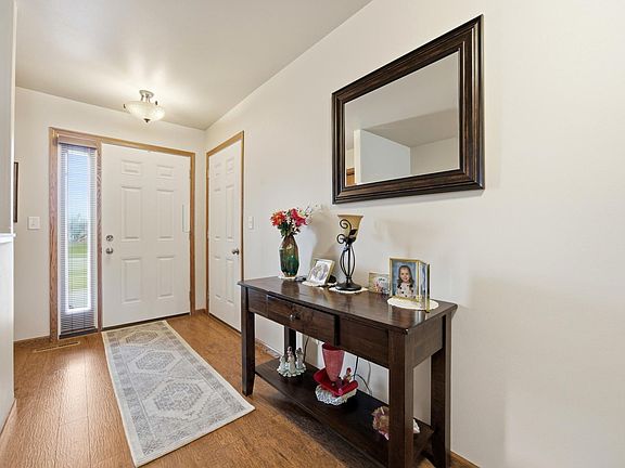 4th image of 1426 Goldenwood Dr