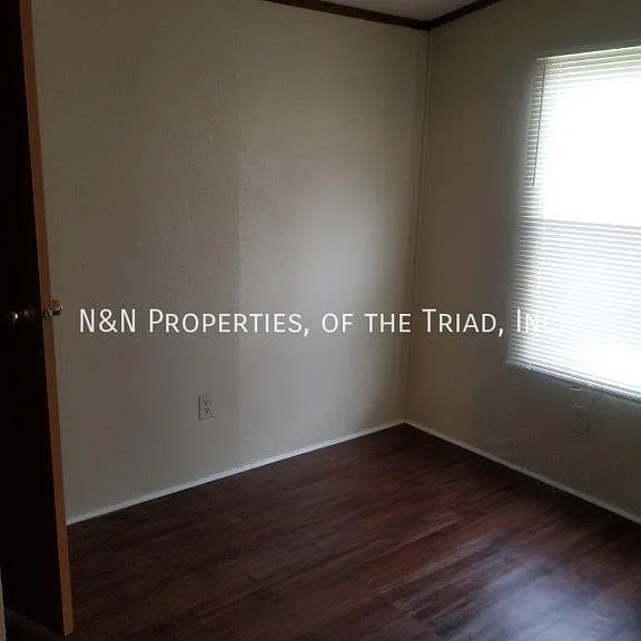 1079 Reynolds Rd #4 — Photo 14