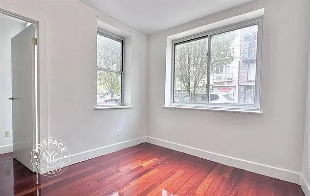 Rented by MySpaceNYC | media 14
