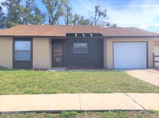10717 Meadowlea Cir W, Jacksonville, FL 32218