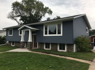 3736 Elm Dr, La Crosse, WI 54601
