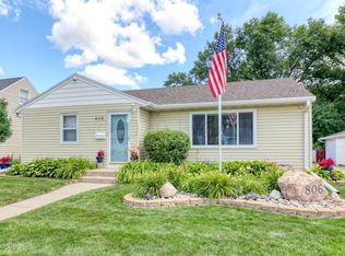 806 20th St S, Fargo, ND 58103