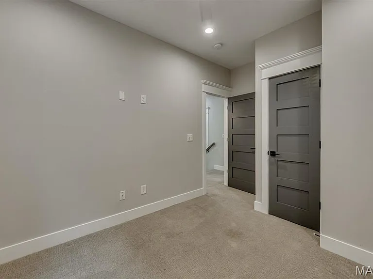 4116 Flad Ave — Photo 32