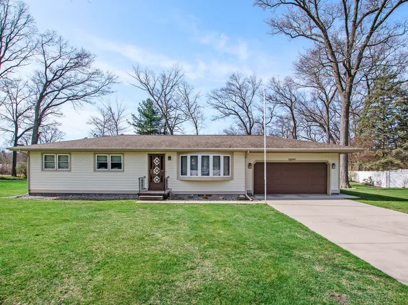 1877 Queens Ct, Muskegon, MI 49445