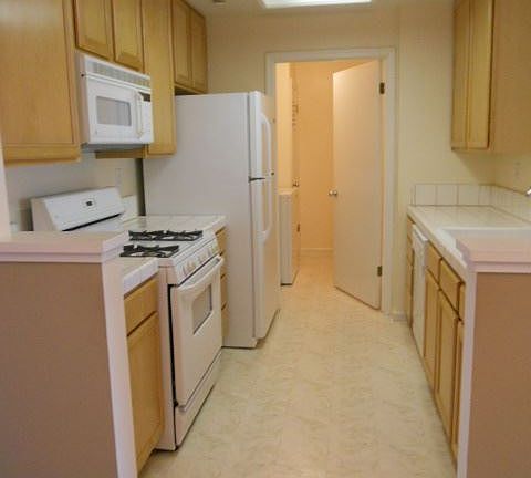 2nd image of 617 Arcadia Ter Unit 304