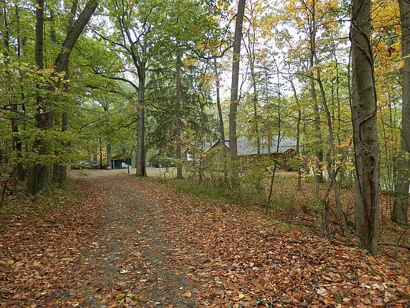 3rd image of 12214 Crystal Lake Dr S
