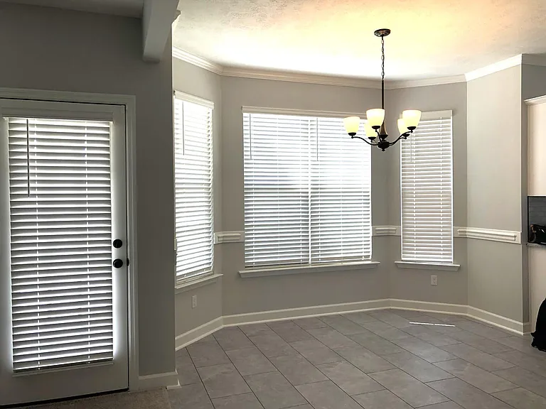 1052 Mulford Loop — Photo 8