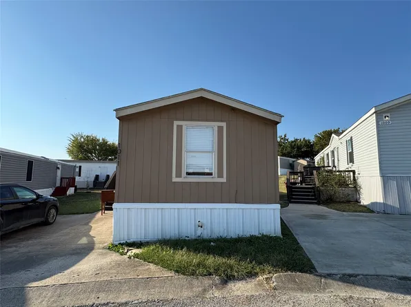1011 Lavon Ct, Royse City, TX 75189