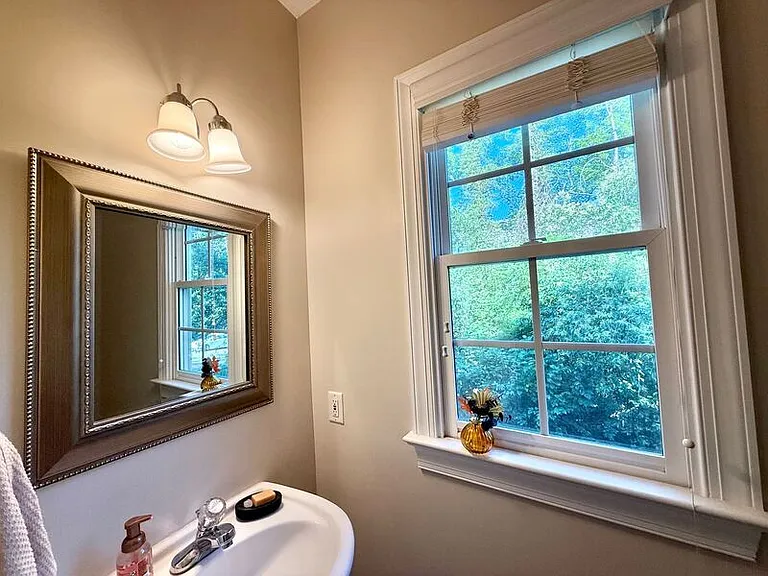 1105 Banbury Woods Pl — Photo 6