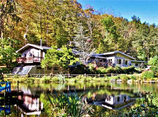 1 Sunrise Dr, Putnam Valley, NY 10579