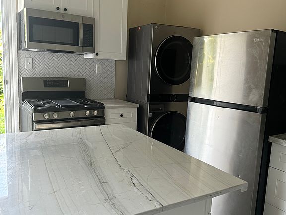 3rd image of 2615 Chippewa St