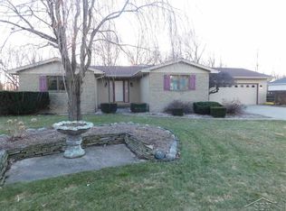 2975 Wurtzel Dr W, Freeland, MI 48623