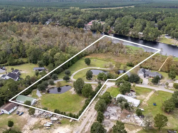 688 Cherokee Dr., Georgetown, SC 29440