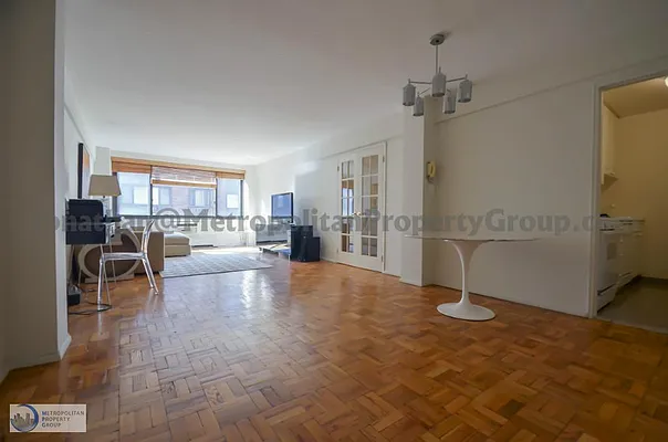 Rented by Metropolitan Property Group | media 22