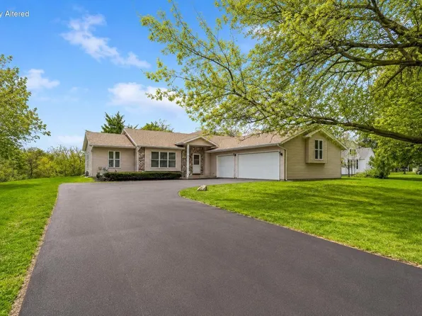 9371 S Chicago ROAD, Oak Creek, WI 53154