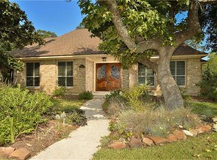 6 Wind Trace Ct, Spring, TX 77381