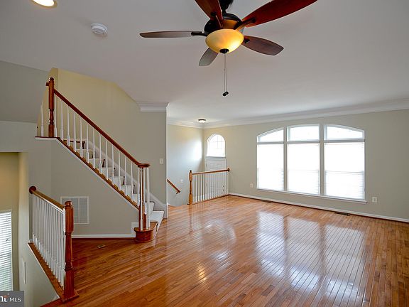 4th image of 4536 English Holly Dr