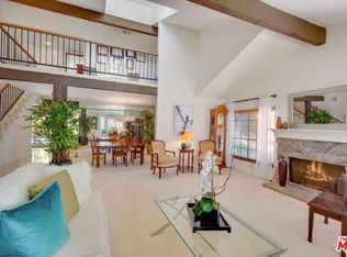 26905 Garret Dr, Calabasas, CA 91301