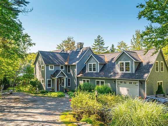 3rd image of 392 Lake Raponda Road