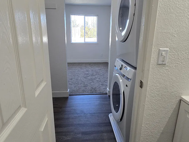 Moana Apartment Homes — Photo 21
