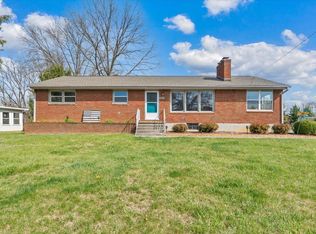 1311 Penley Blvd, Salem, VA 24153