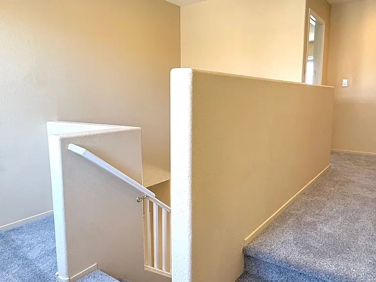 1013 Shades End Ave — Photo 17