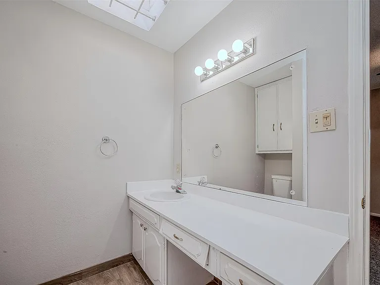 432 N Post Oak Ln — Photo 27